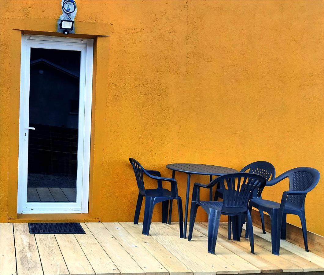 Petit Coin De Bonheur Studio Neuf Avec Terrasse Et Parking Prive A 5Mins Du Centre-Ville La Mure  Exterior foto